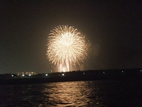 船上から観る花火