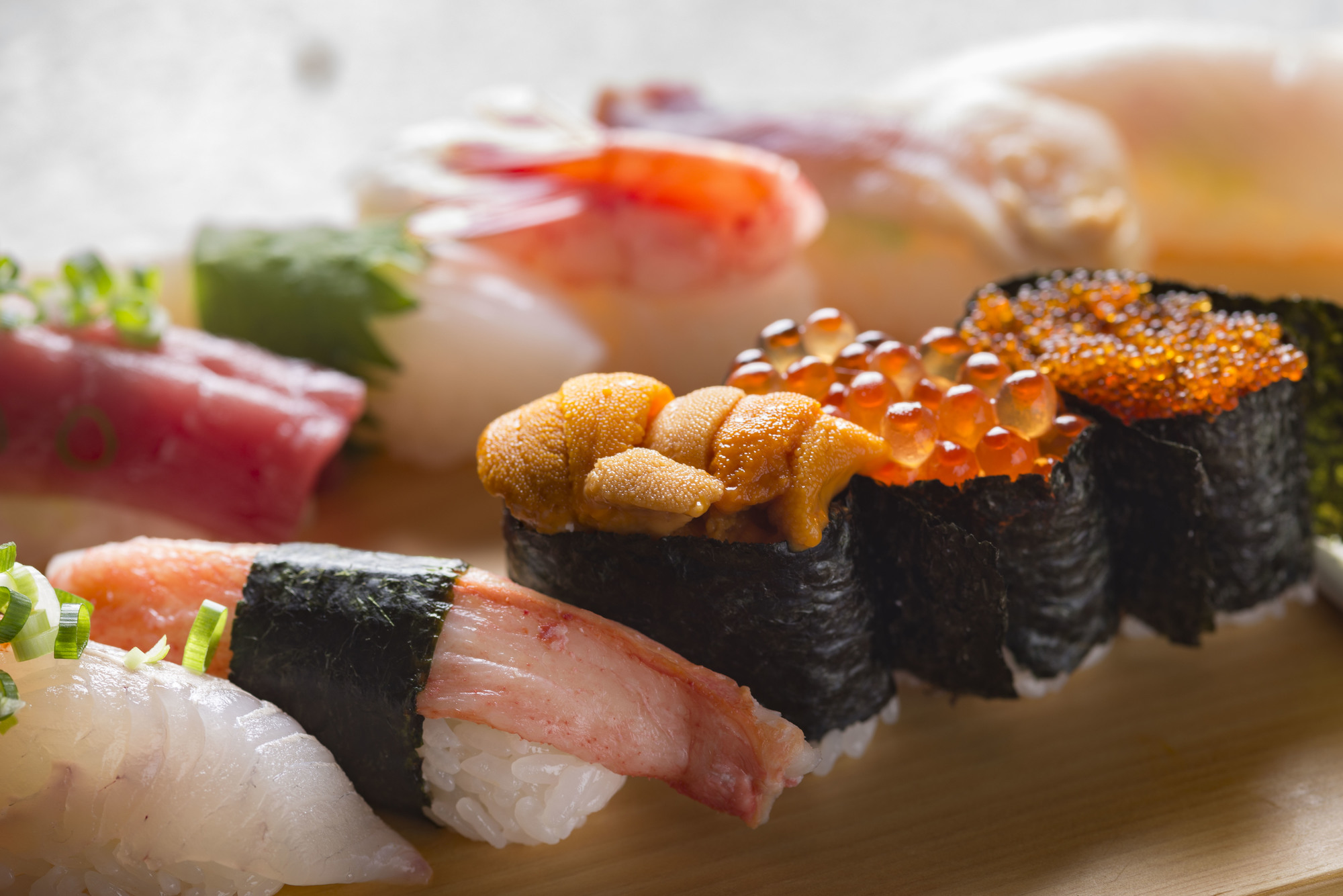ウニやイクラなど約10種類ほどの握り寿司