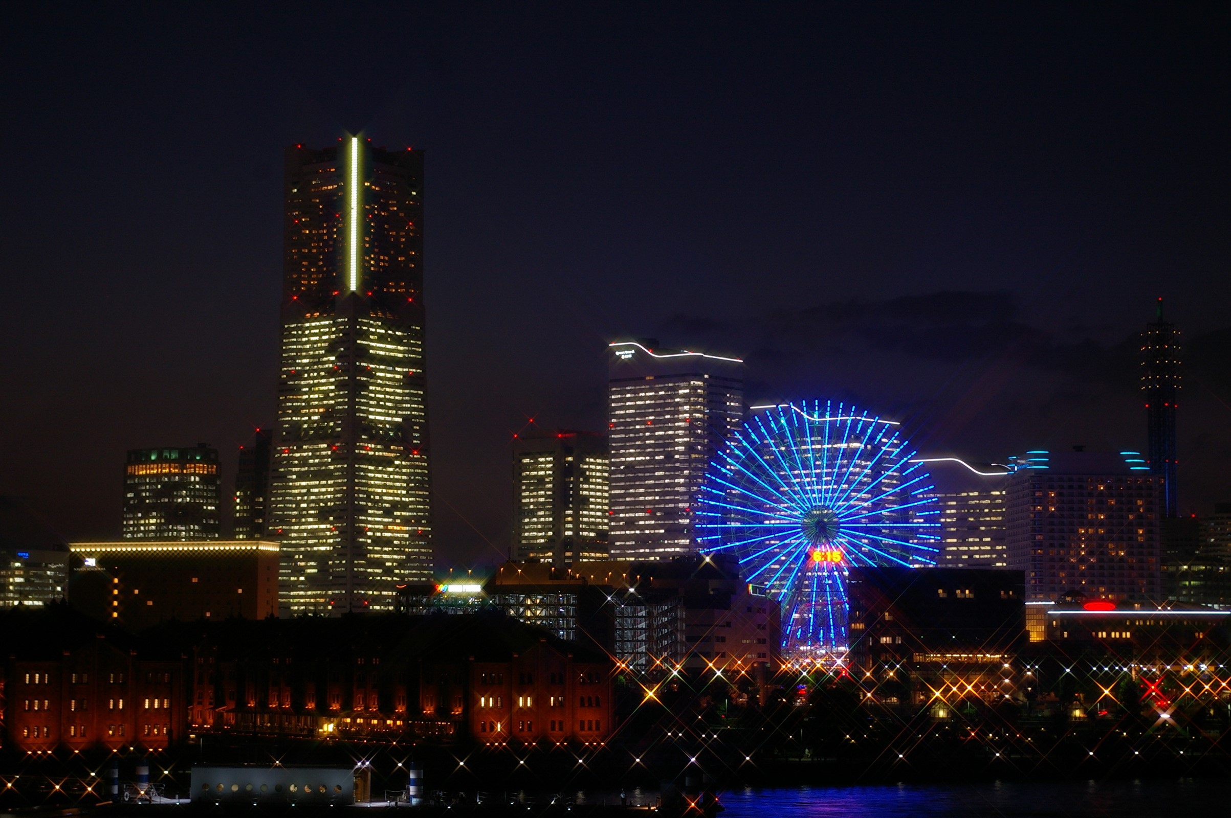 横浜みなとみらいの夜景