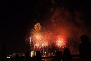 年版 葛飾納涼花火大会をクルージングで楽しむ方法 クルージングナビ クルージングなら東京湾アニバーサリークルーズ 年版 葛飾納涼花火大会をクルージングで楽しむ方法 クルージングナビ クルージングなら東京湾アニバーサリークルーズ