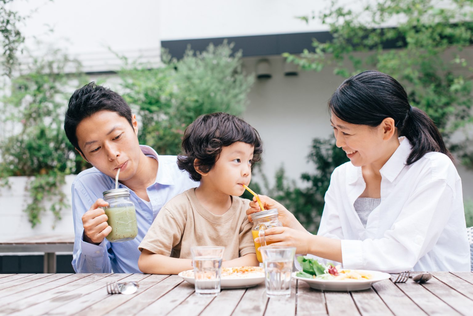 親子3人で食事