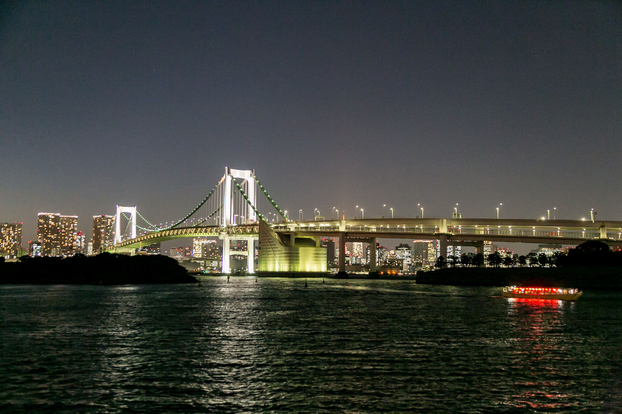 東京湾貸切クルージング