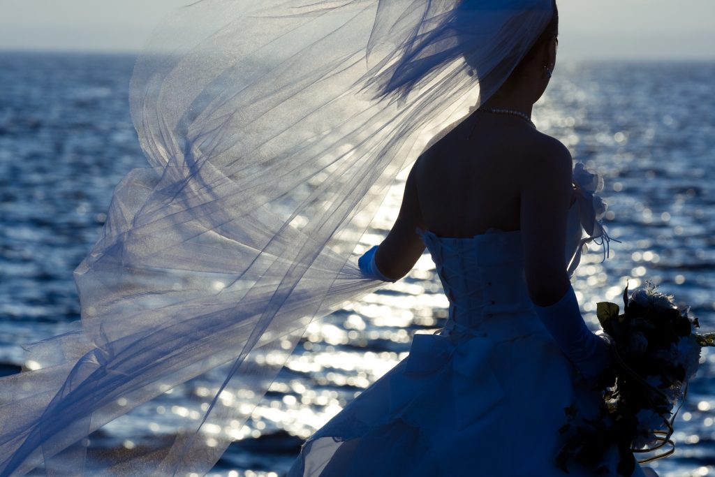 花嫁と海