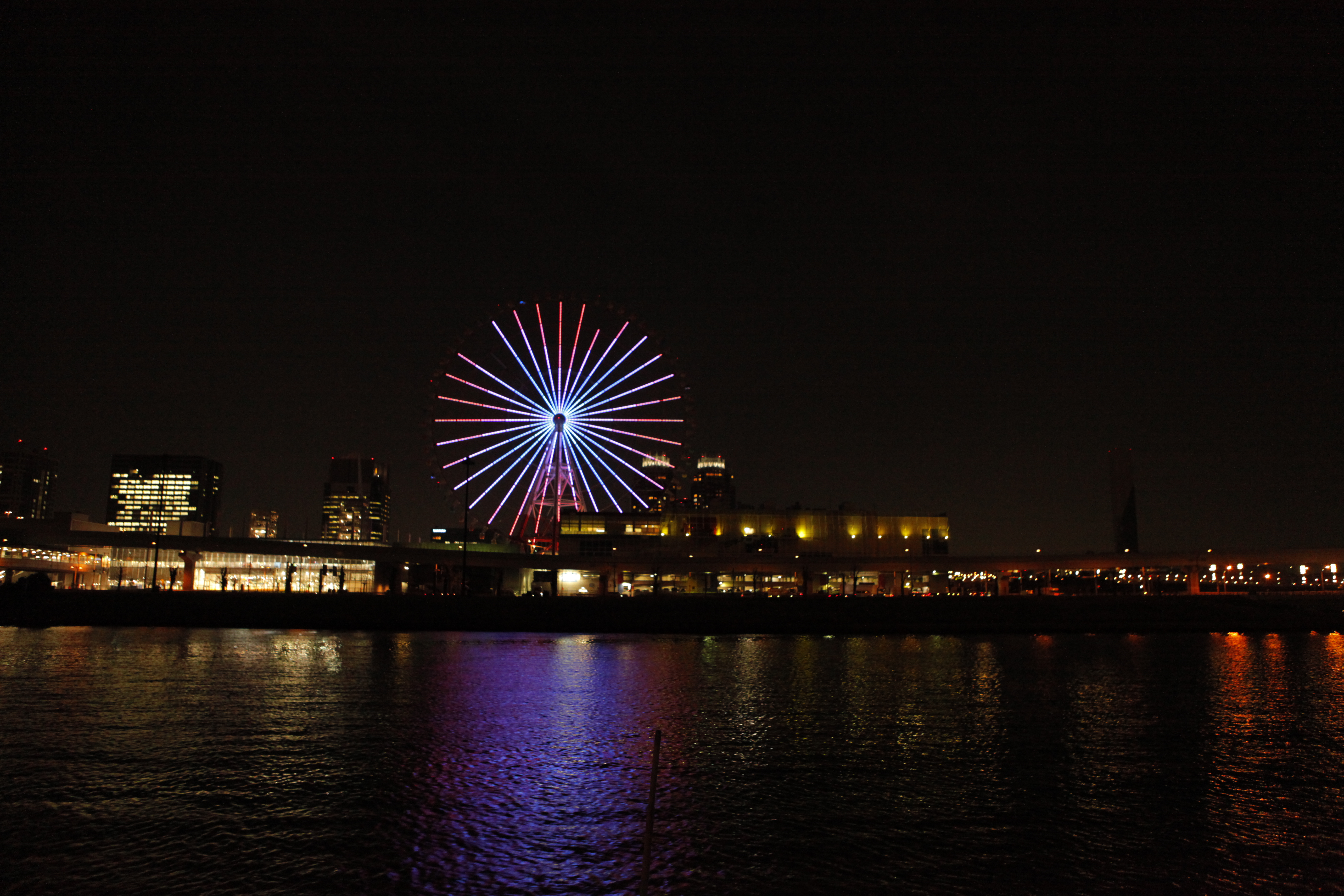 夜景観覧車