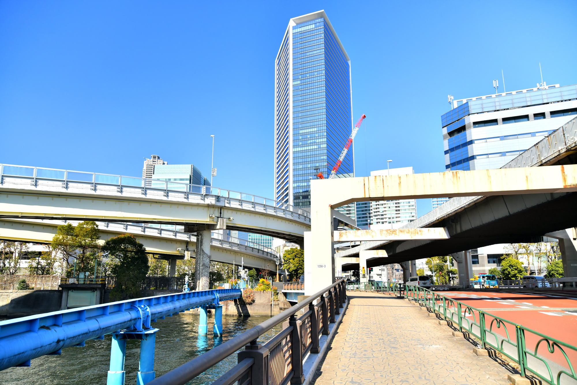 竹芝の街並みと遊歩道