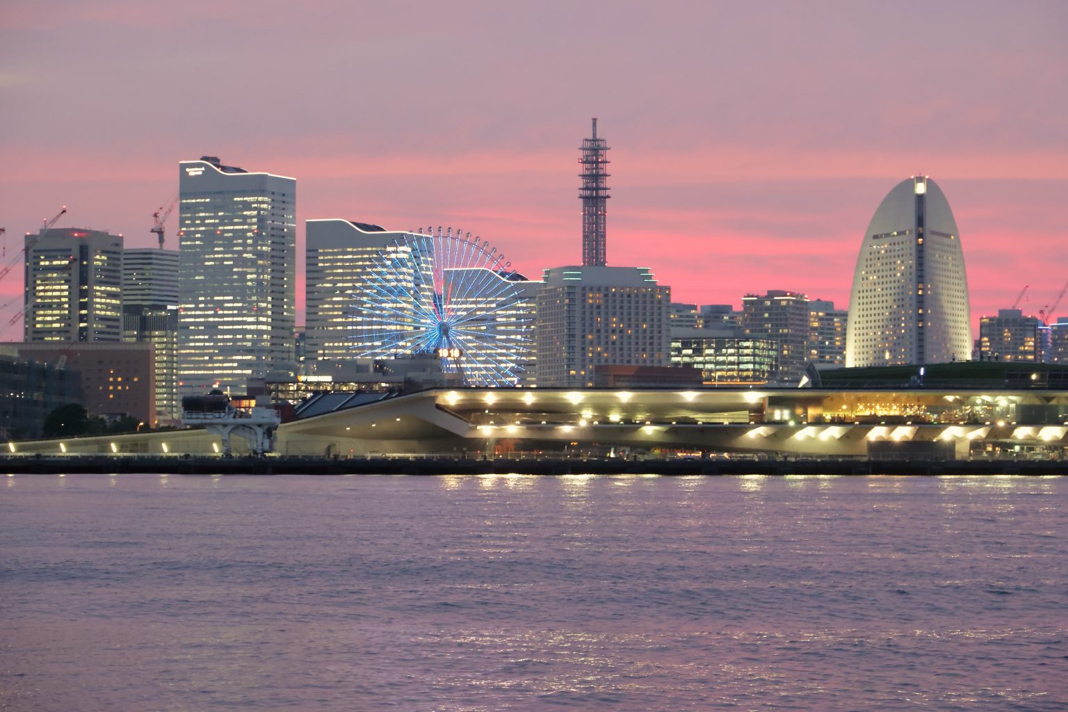 横浜みなとみらいの夕焼け