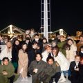 セレブリティ2号の3階デッキで集合写真を撮影
