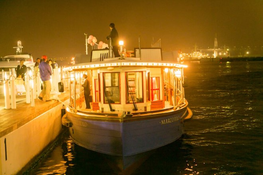 夜のクルージング