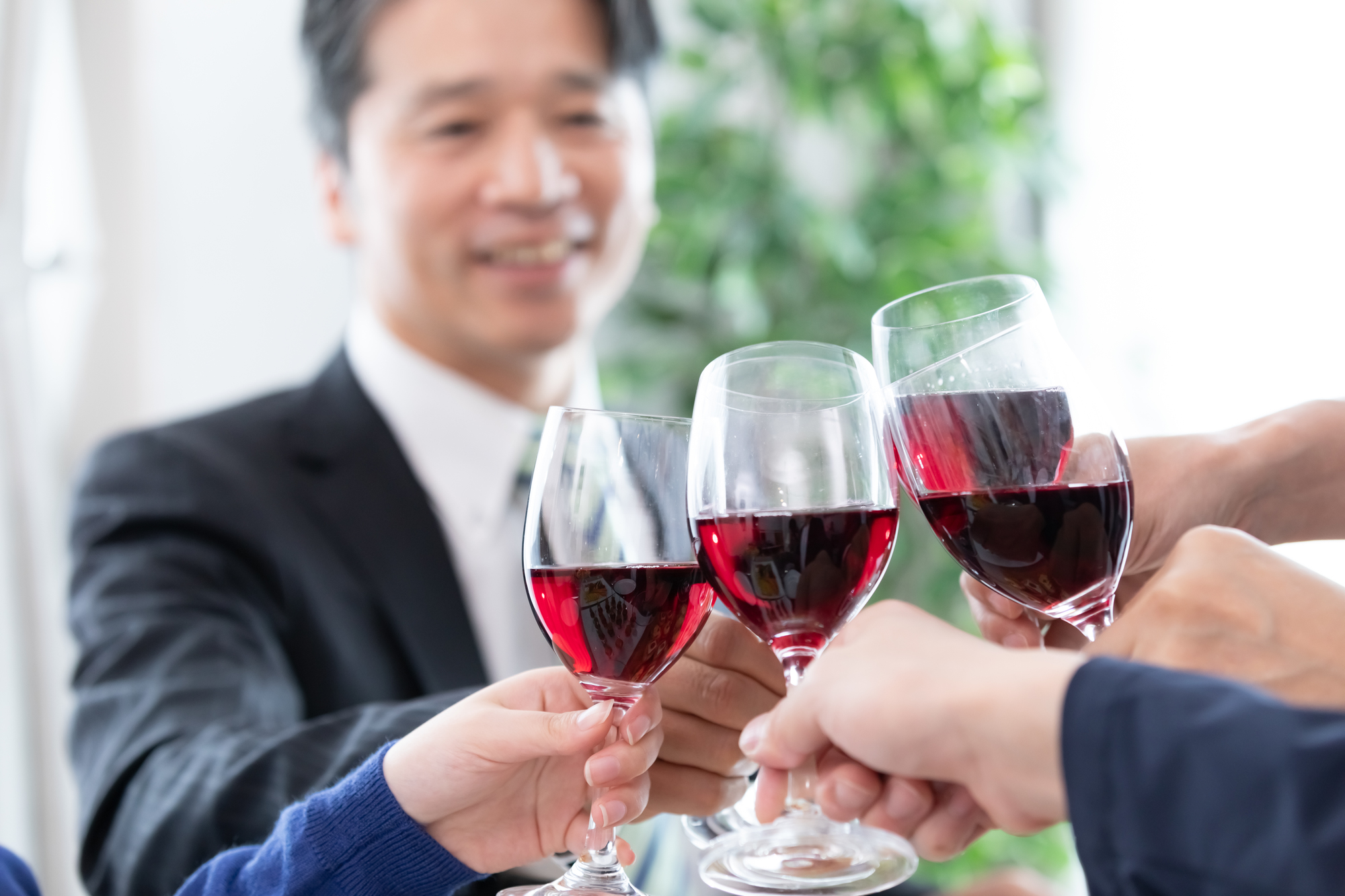 赤ワインで乾杯