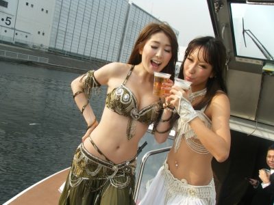 ベリーダンサー2人組