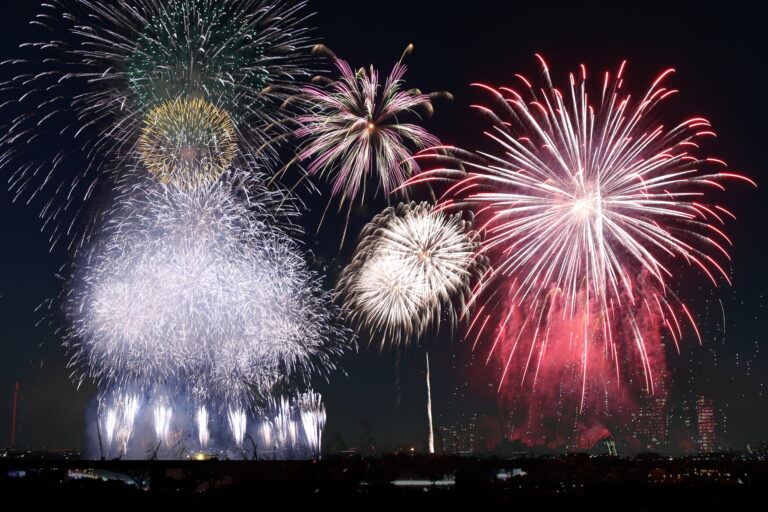花火大会のイメージ