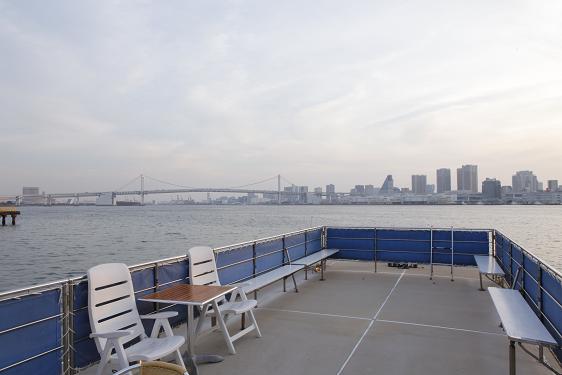 アルカディア2階デッキ