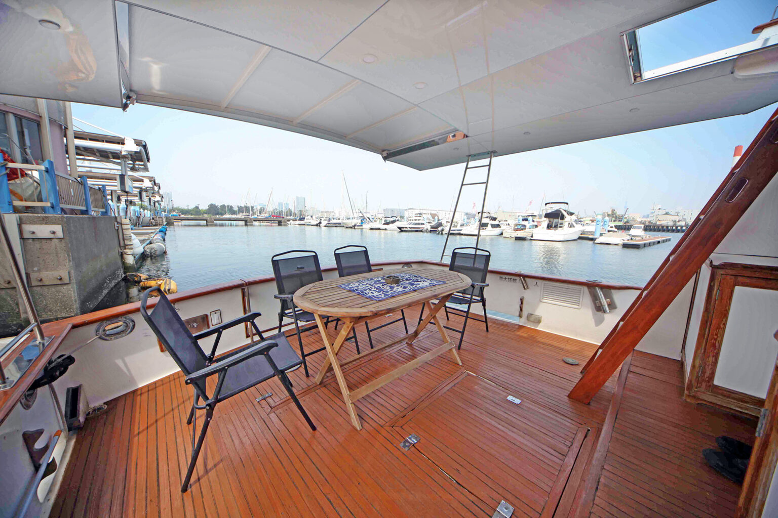 グランドバンクス　後方デッキ