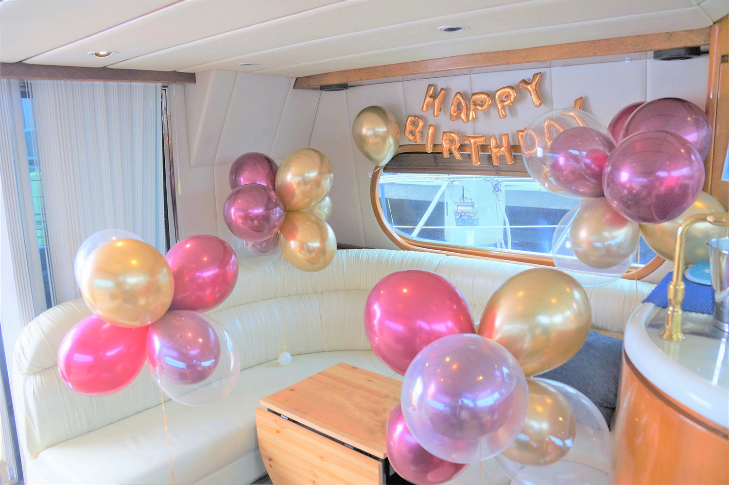ミッド　船内　バルーン装飾　名前けし