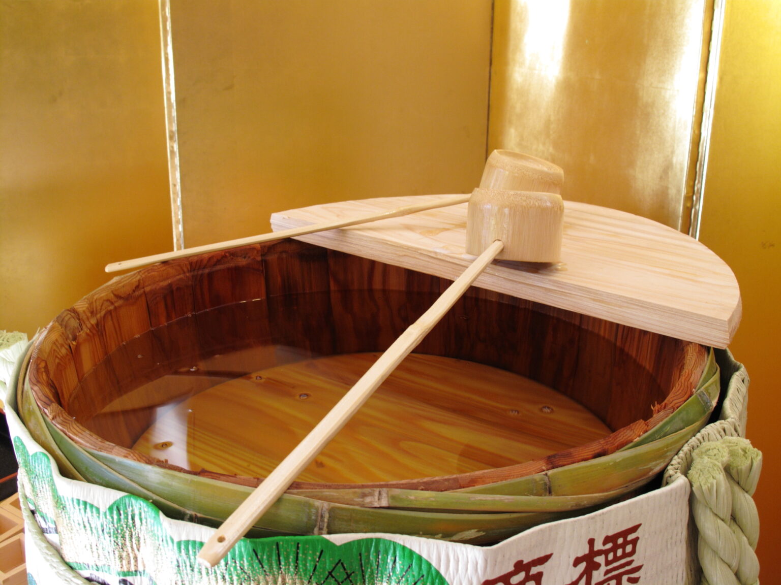 鏡割りのイメージ