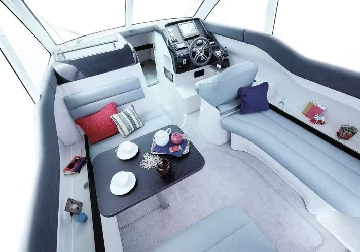 ポーナム28　船内１