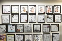 著名な方々からの色紙サインの数々 皆様ご乗船誠にありがとうございました。