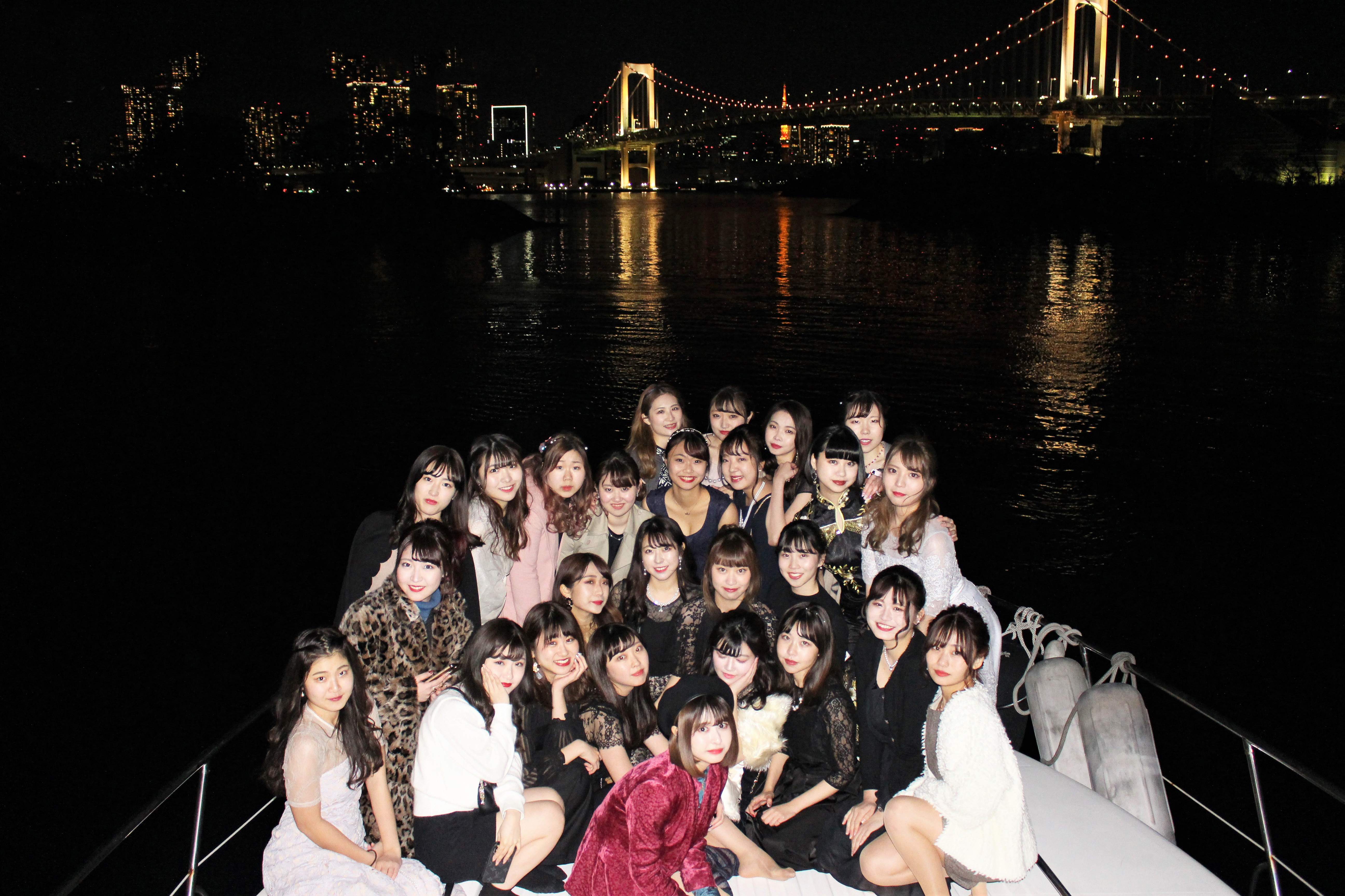 デッキで集合写真
