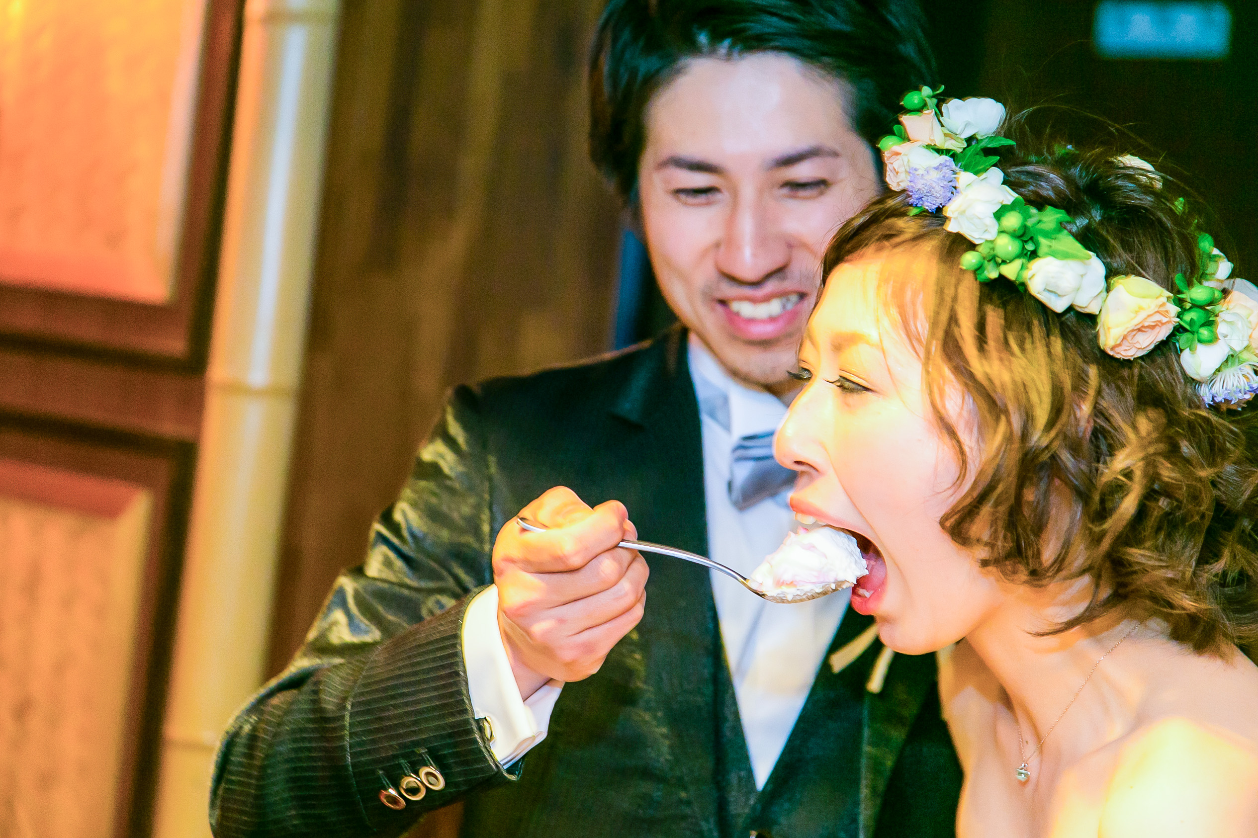 結婚式　ファーストバイト　新婦