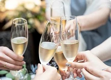 シャンパンで乾杯