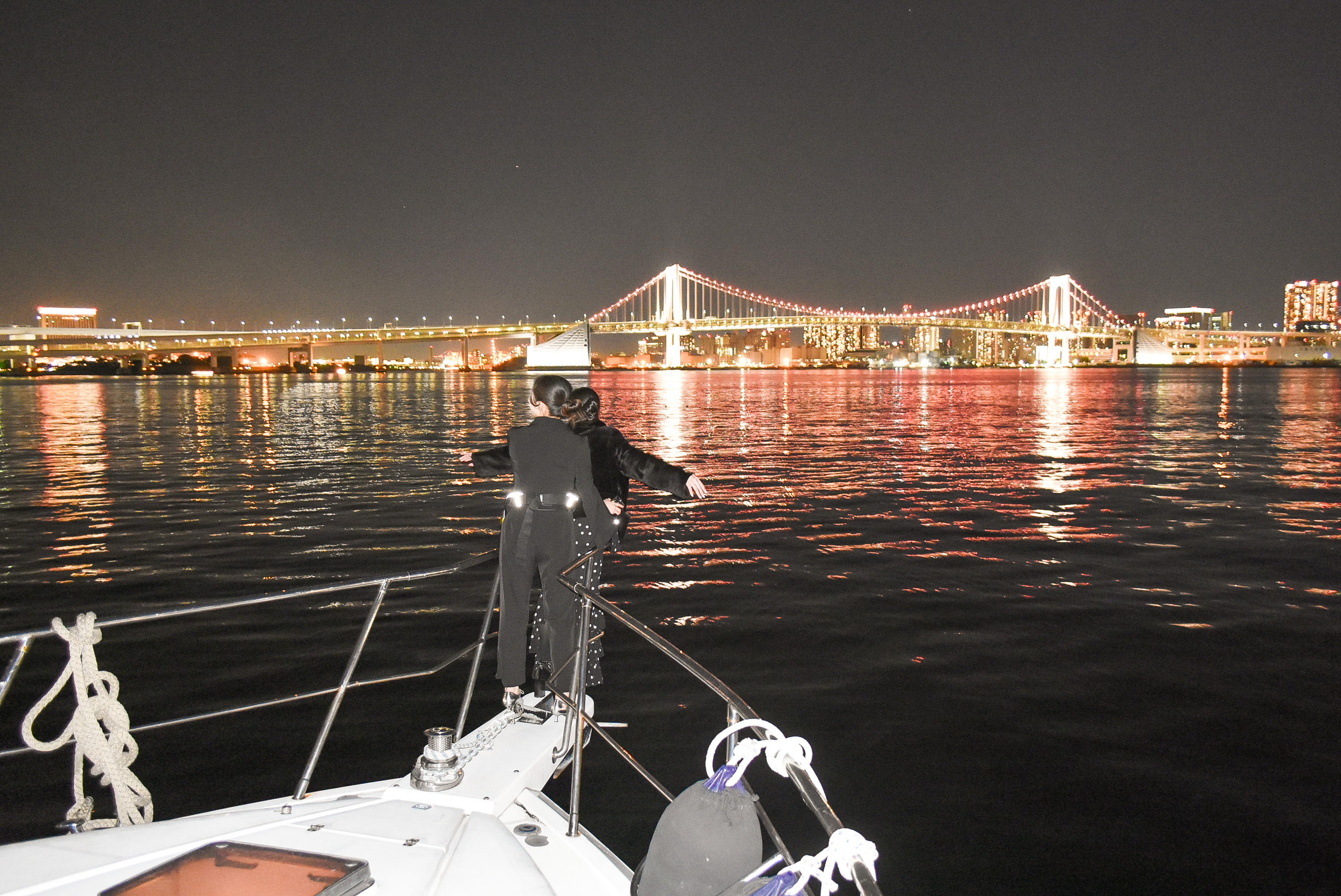 デッキでタイタニックポーズ