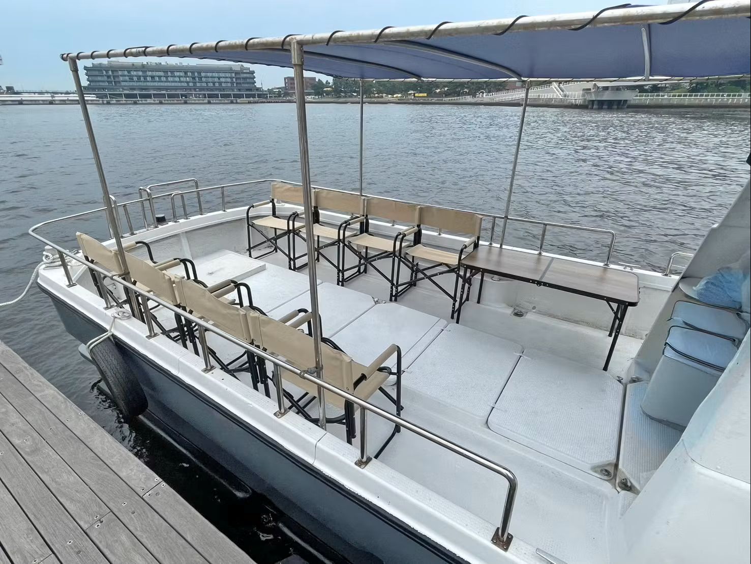 サニー 後方デッキ