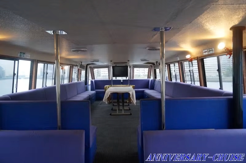 フェニックスクイーン船内