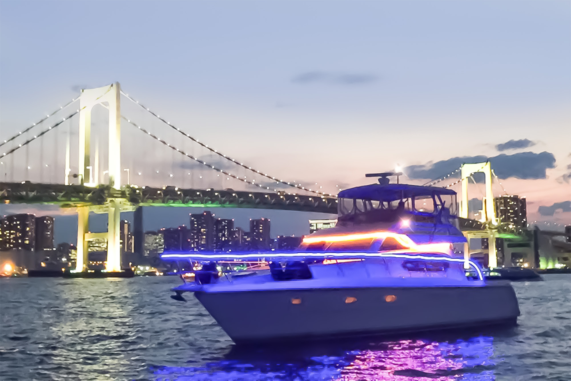 ミッドブルー号外観