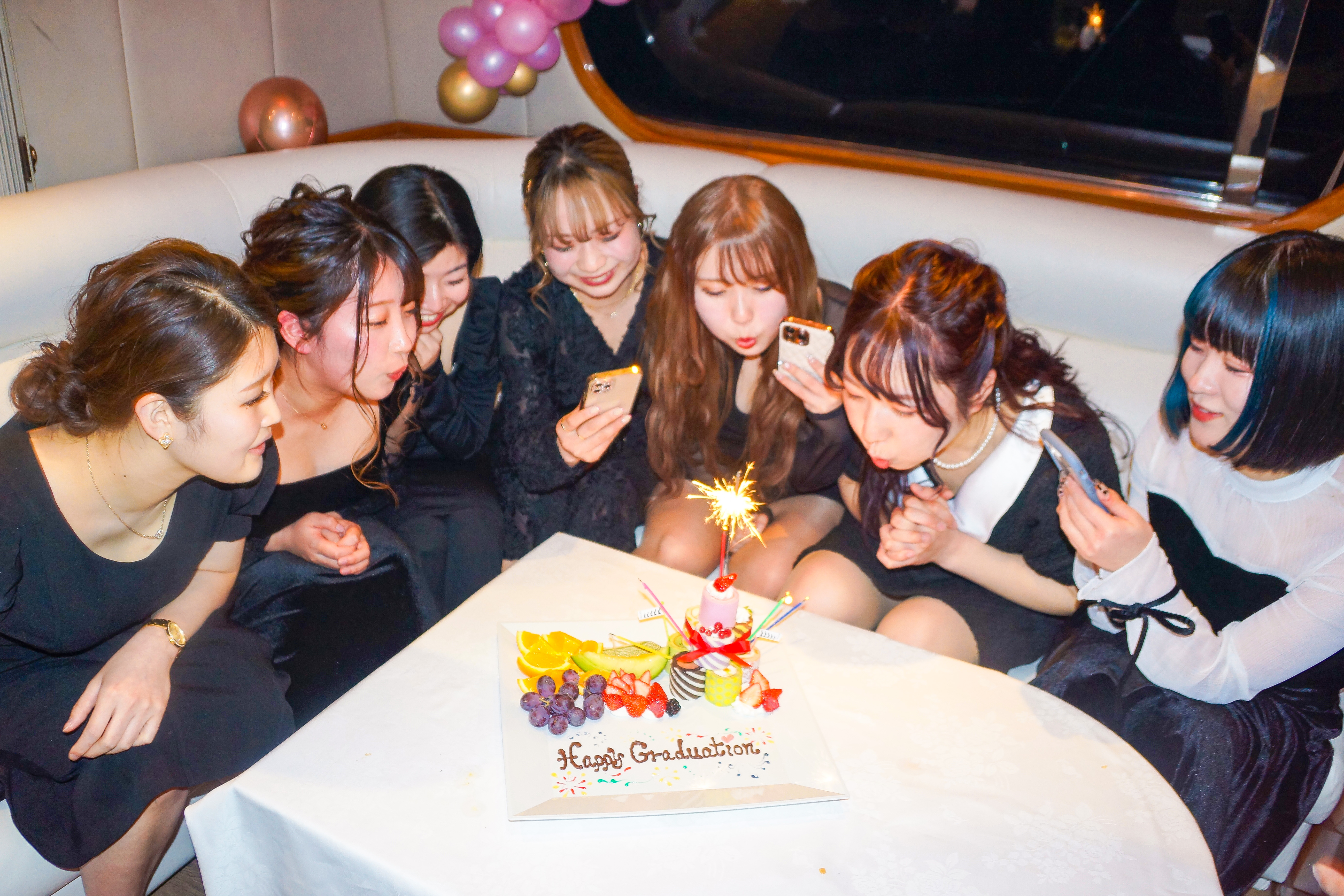 卒業祝いケーキ