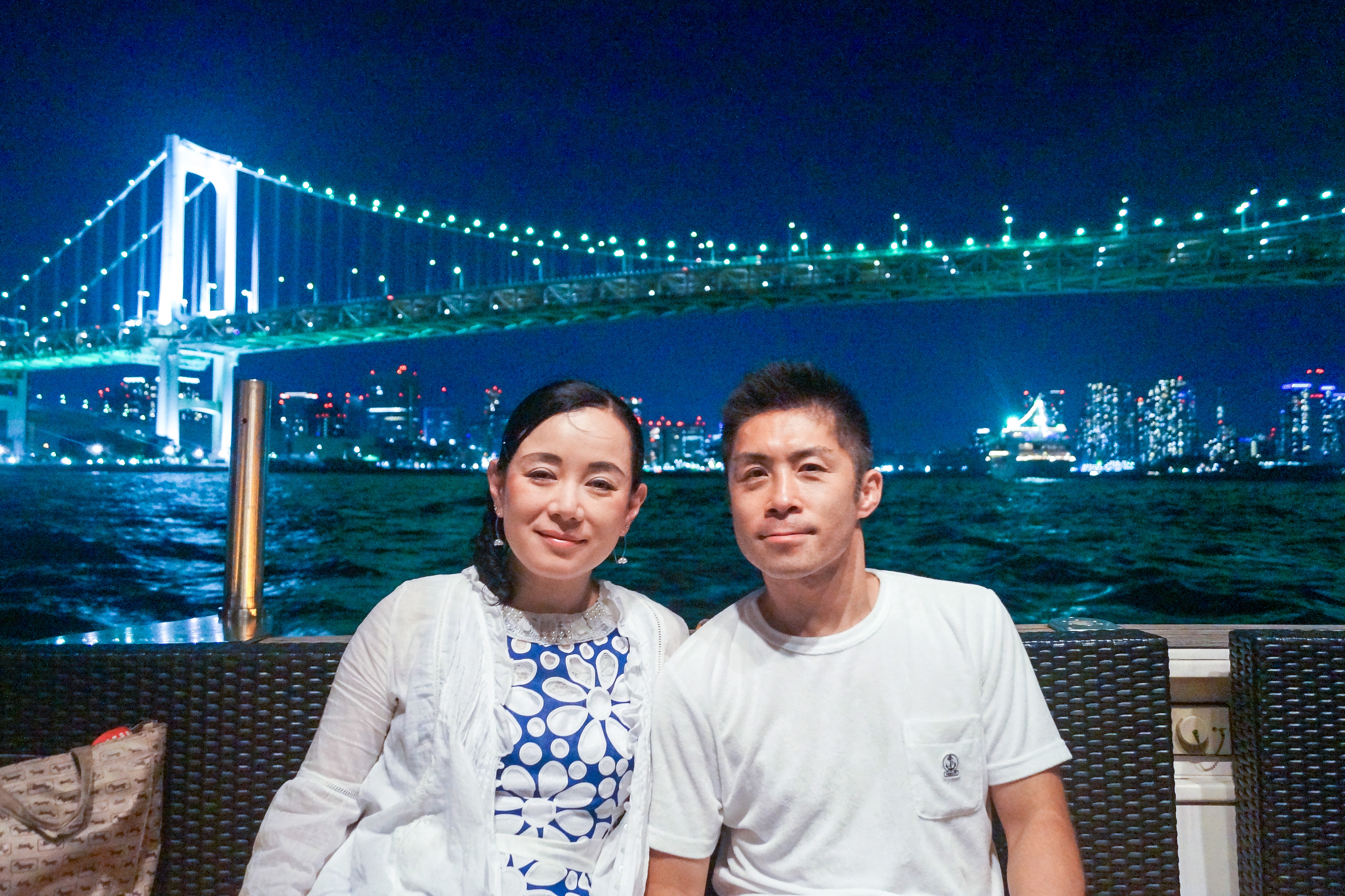 レインボーブリッジと記念撮影