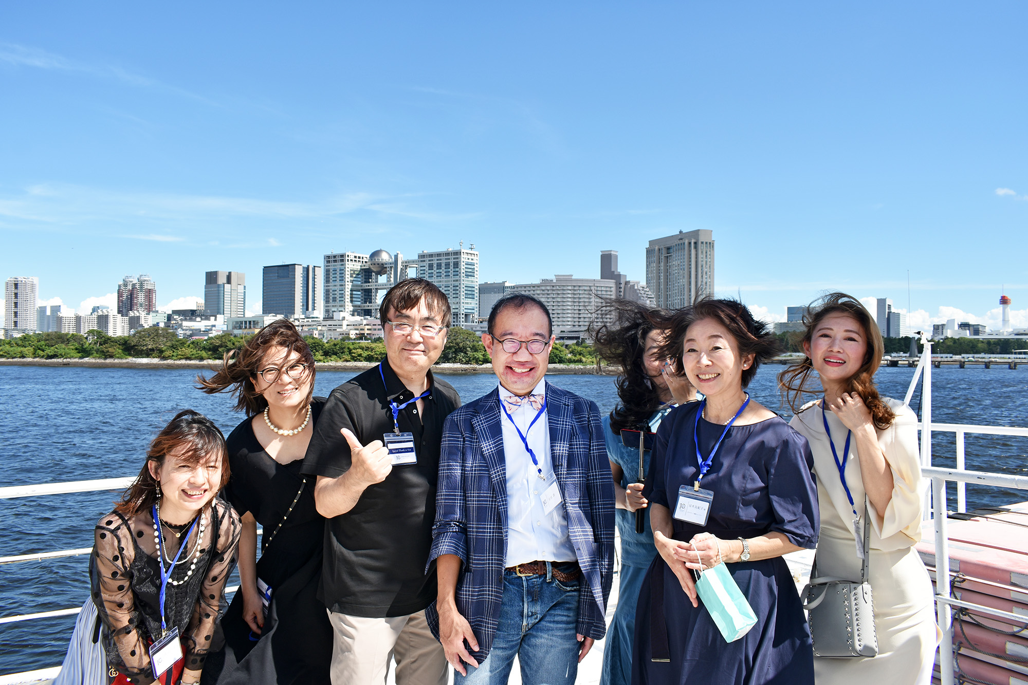 デッキで記念撮影