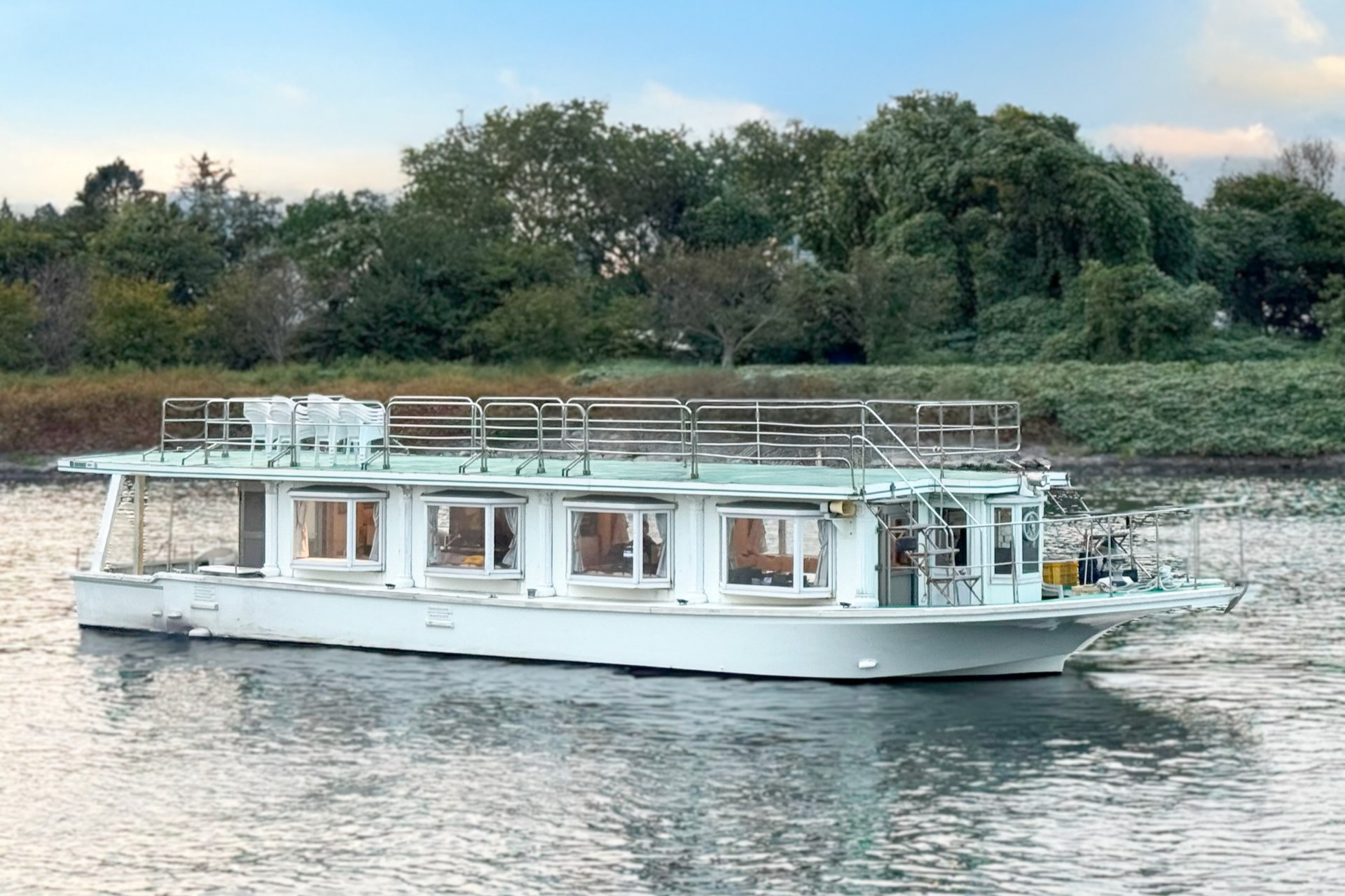 オリエンタル号　外観