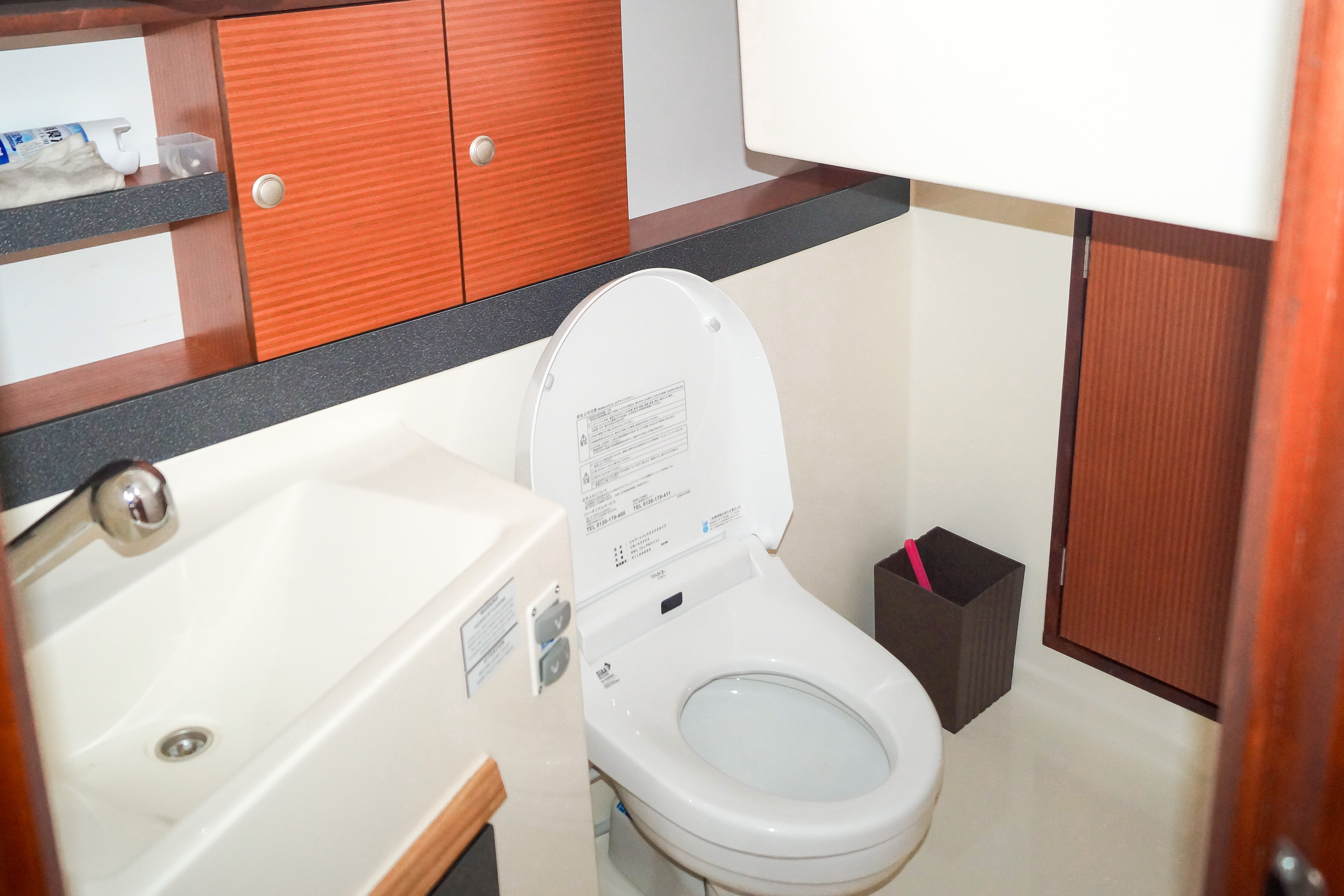 デルフィア号トイレ