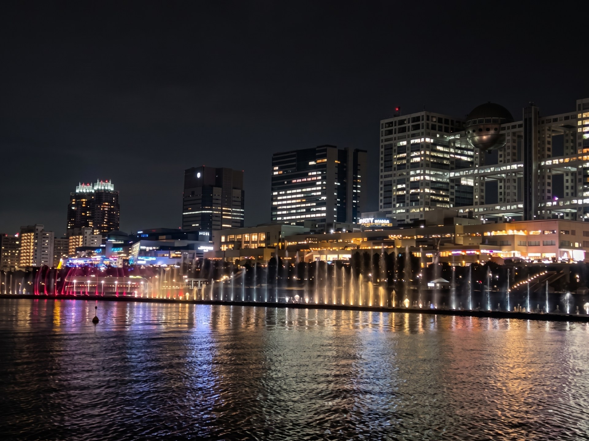 東京アクアシンフォニーの夜景