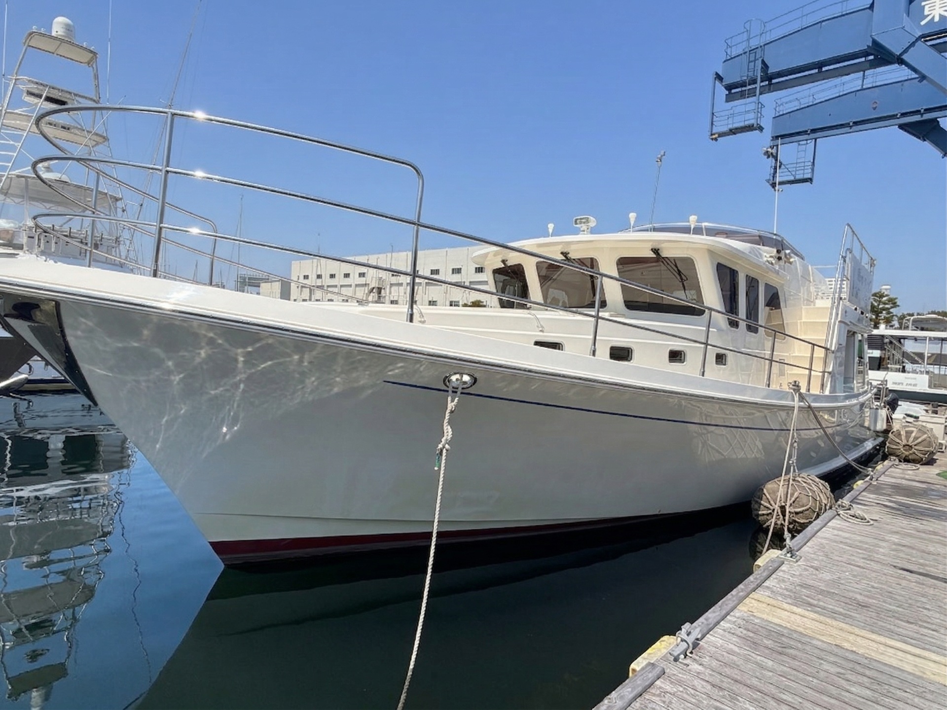 アズーリ号外観