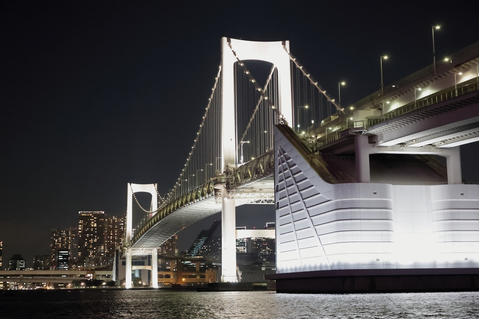 シーストーリー号で楽しむ二人だけの夜景クルージング!
